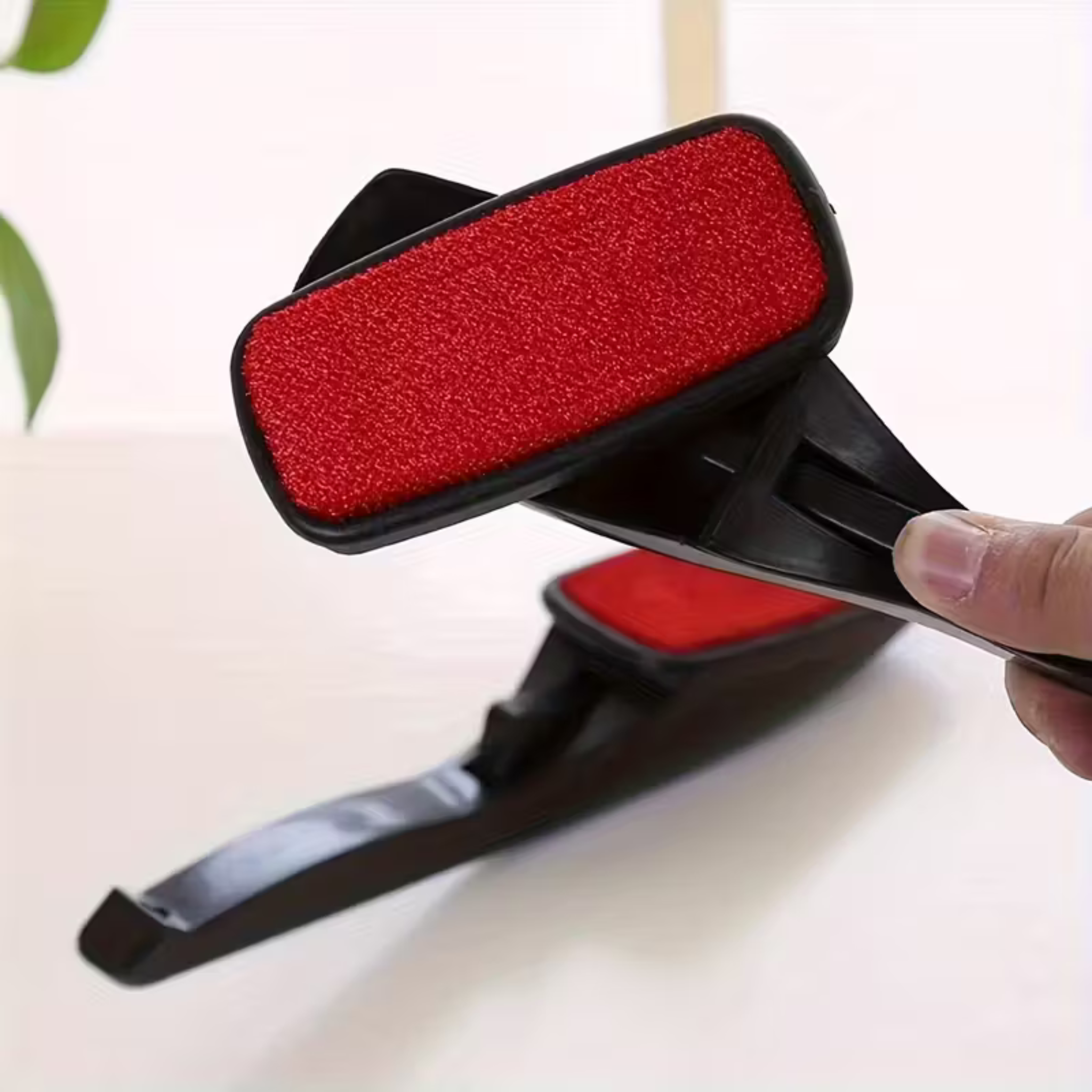 Brosse statique magique – Poiluxe