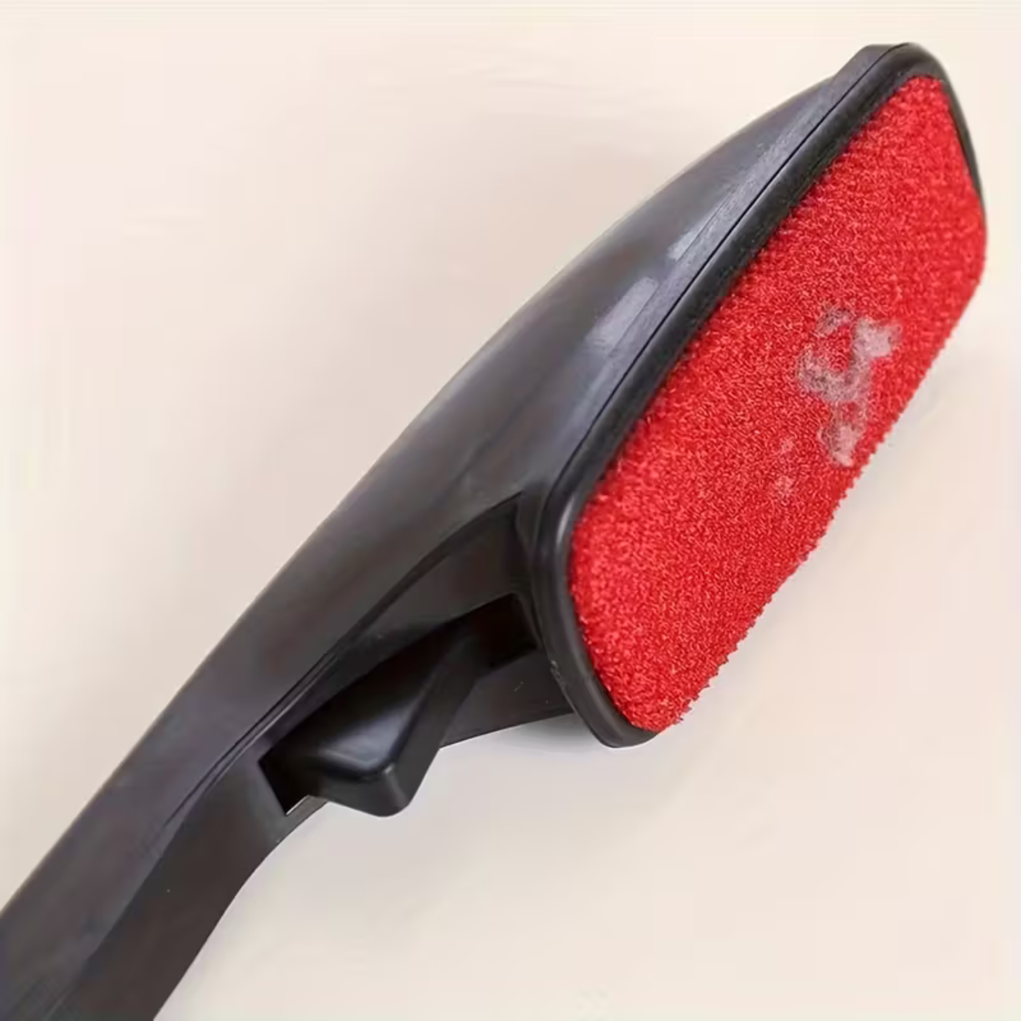 Brosse statique magique – Poiluxe